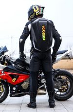 Rucsac Model EVOLVER pentru motociclete cu LED-uri, spatiu depozitare casca, protectie hardshell, ergonomic, port USB, laptop, impermeabil, Negru - imagine 3